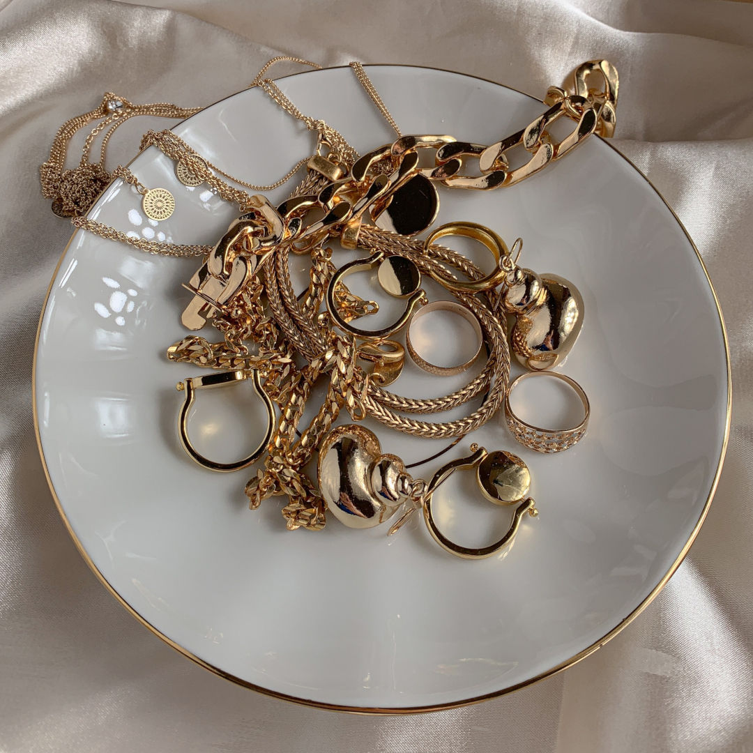 Gioielli usati in oro a 18 carati ideali per vendere oro